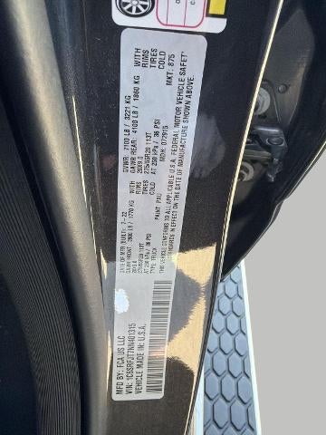 2022 RAM 1500 Laramie 4x4 Crew Cab 5'7 Box