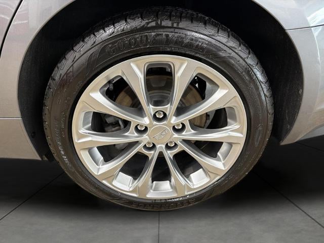 2022 Cadillac CT5 4dr Sdn Premium Luxury