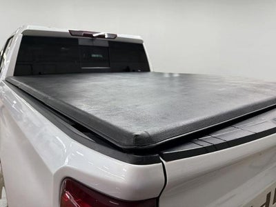 2022 Chevrolet Silverado 1500 4WD Crew Cab 147 High Country