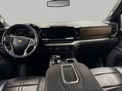 2022 Chevrolet Silverado 1500 4WD Crew Cab 147 High Country
