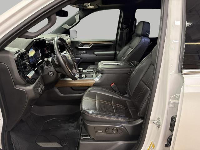 2022 Chevrolet Silverado 1500 4WD Crew Cab 147 High Country