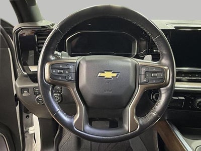 2022 Chevrolet Silverado 1500 4WD Crew Cab 147 High Country