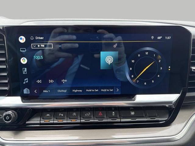 2022 Chevrolet Silverado 1500 4WD Crew Cab 147 High Country
