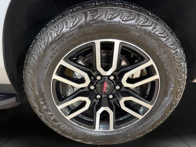 2024 GMC Yukon 4WD 4dr AT4
