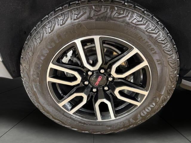 2024 GMC Yukon 4WD 4dr AT4