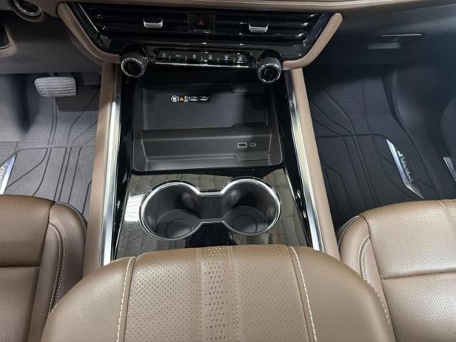 2025 Chevrolet Tahoe 4WD 4dr High Country