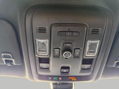 2021 Chevrolet Suburban 4WD 4dr Premier