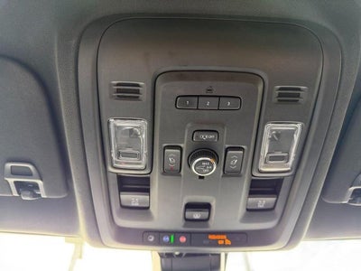 2021 Chevrolet Suburban 4WD 4dr Premier