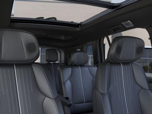 2027 Cadillac VISTIQ AWD 4dr Sport