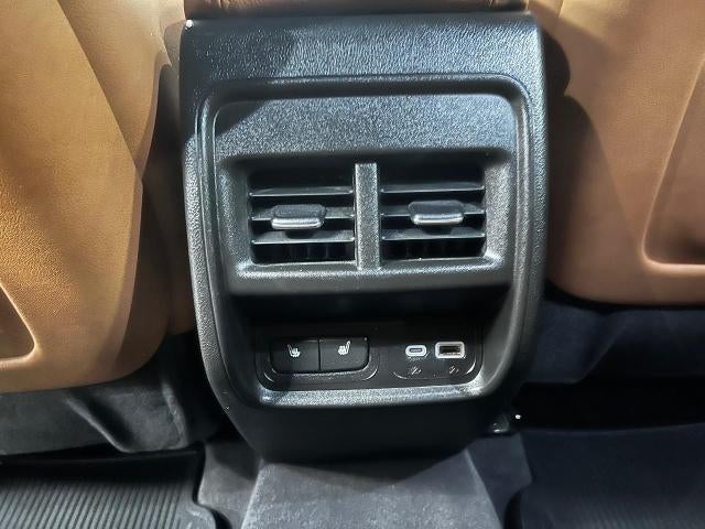 2022 Cadillac XT4 AWD 4dr Premium Luxury