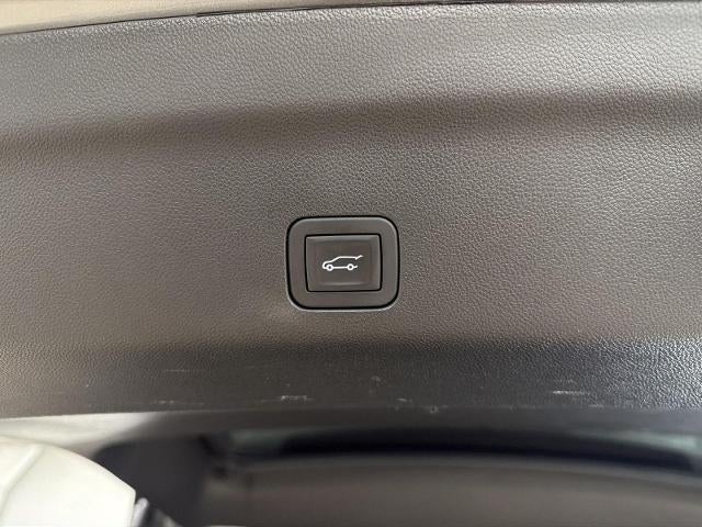 2025 Cadillac Escalade ESV 4WD 4dr Premium Luxury