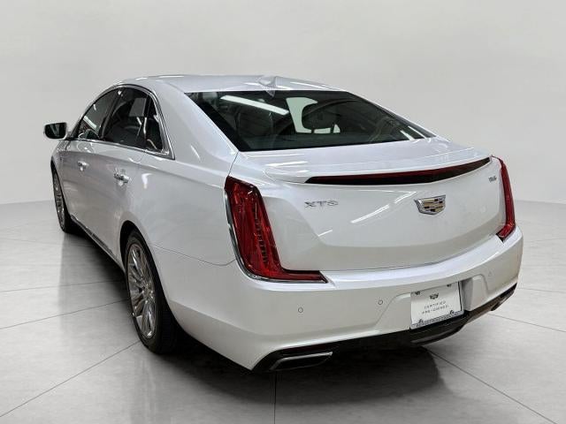 2018 Cadillac XTS 4dr Sdn Luxury FWD