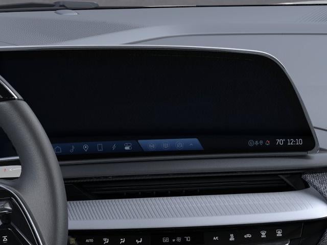 2027 Cadillac OPTIQ 4dr Luxury