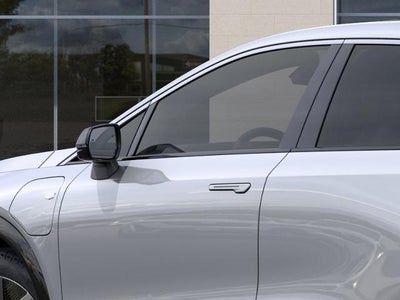 2027 Cadillac OPTIQ 4dr Premium Luxury