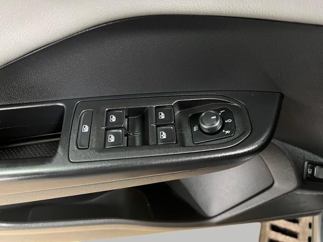 2022 Volkswagen Taos SE 4MOTION