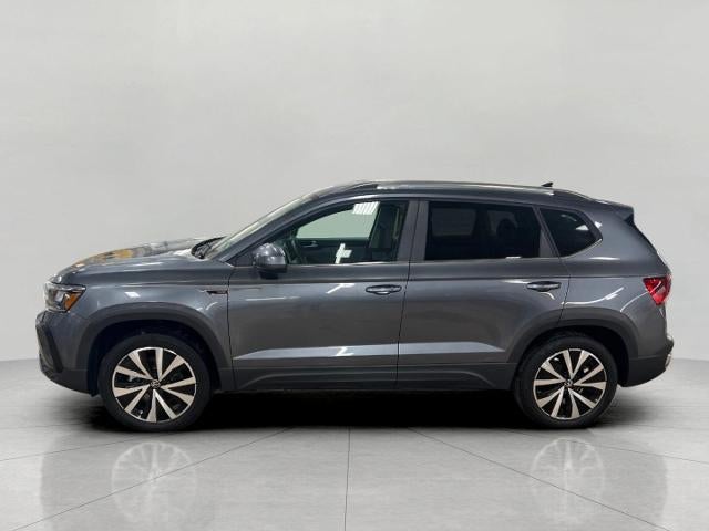 2022 Volkswagen Taos SE 4MOTION