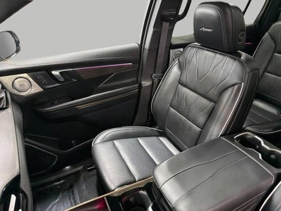 2025 Buick Enclave 4dr Avenir