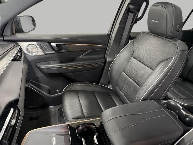 2025 Buick Enclave 4dr Avenir