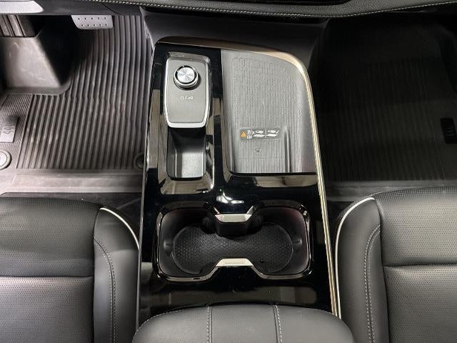 2025 Buick Enclave 4dr Avenir
