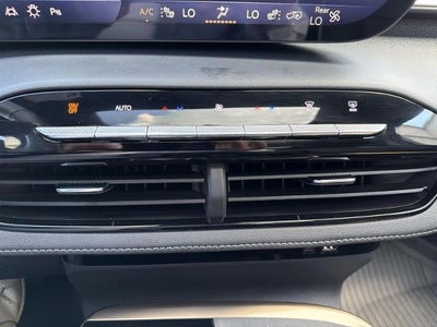 2025 Buick Enclave 4dr Avenir