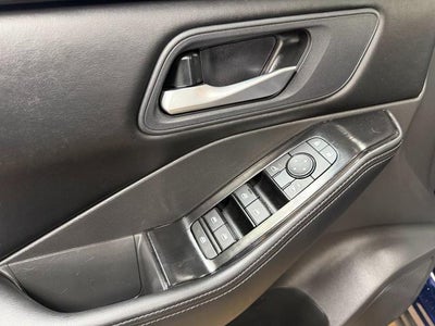 2025 Nissan Rogue AWD SV