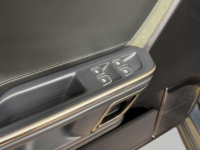 2023 RIVIAN R1S Adventure Quad-Motor Large Pack