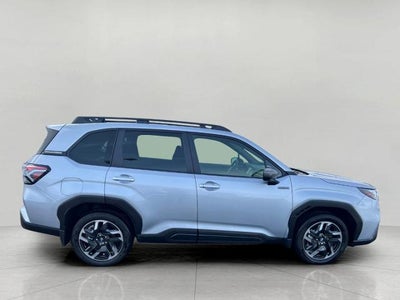2025 Subaru Forester Premium Hybrid AWD
