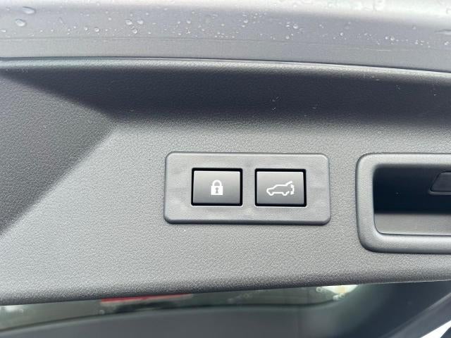 2025 Subaru Forester Premium Hybrid AWD