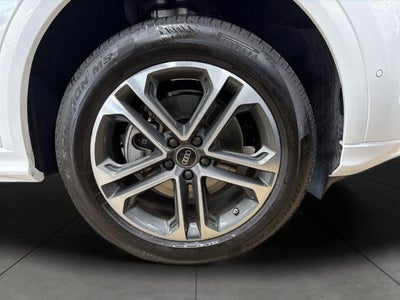 2025 Audi Q5 Premium 2.0 TFSI quattro