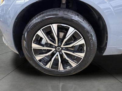 2023 Volvo XC60 B5 AWD Plus Bright Theme