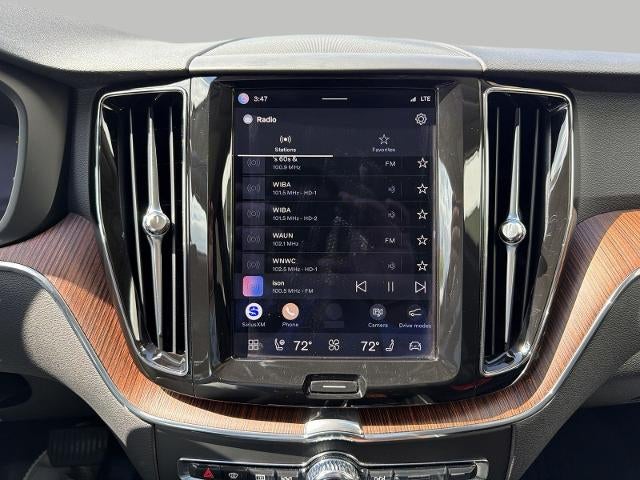 2023 Volvo XC60 B5 AWD Plus Bright Theme