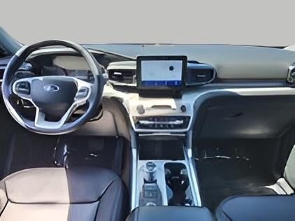 2023 Ford Explorer XLT 4WD