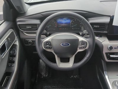 2023 Ford Explorer XLT 4WD