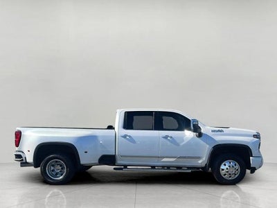 2025 Chevrolet Silverado 3500 HD 4WD Crew Cab 159 High Country