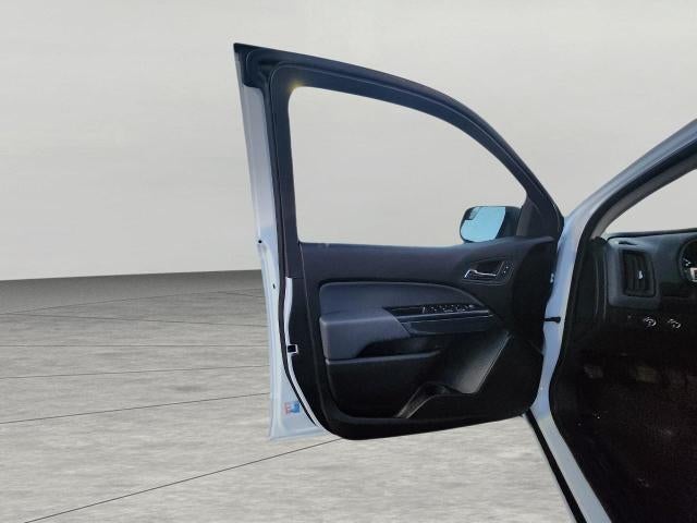 2016 Chevrolet Colorado 4WD CREW CAB 128.3 Z71 **REAR PARKING CAMERA**REMOTE KEYLESS ENTRY**HEATED FRONT SEATS**