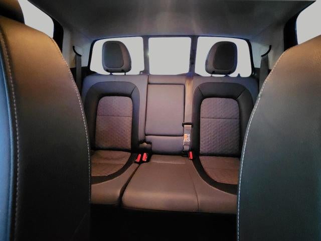 2016 Chevrolet Colorado 4WD CREW CAB 128.3 Z71 **REAR PARKING CAMERA**REMOTE KEYLESS ENTRY**HEATED FRONT SEATS**