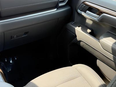 2022 Chevrolet Silverado 1500 4WD Crew Cab 147 RST