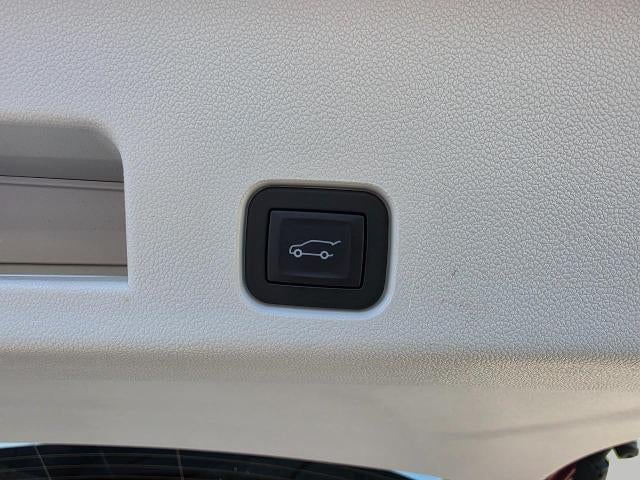 2024 GMC Acadia AWD 4dr Denali