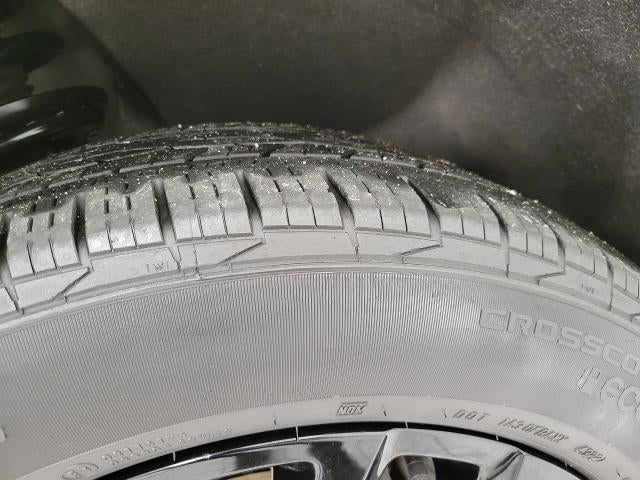 2023 Chevrolet Traverse AWD 4dr LT Cloth w/1LT