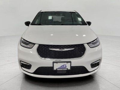 2026 Chrysler Pacifica Limited FWD