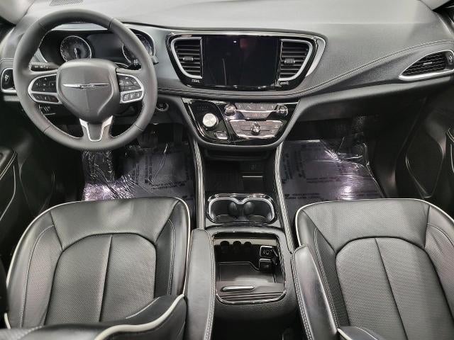 2026 Chrysler Pacifica Limited FWD