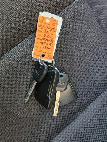 2017 Chevrolet Silverado 1500 4WD Crew Cab 143.5 LT w/2LT