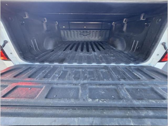 2017 Chevrolet Silverado 1500 4WD Crew Cab 143.5 LT w/2LT