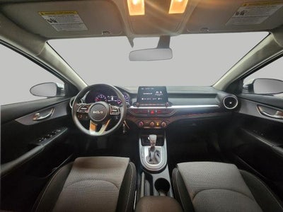 2024 Kia Forte LXS IVT **REMOTE KEYLESS ENTRY**BLIND SPOT COLLISION AVOIDANCE ASSIST**HEATED SIDE MIRRORS**