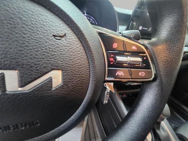2024 Kia Forte LXS IVT **REMOTE KEYLESS ENTRY**BLIND SPOT COLLISION AVOIDANCE ASSIST**HEATED SIDE MIRRORS**