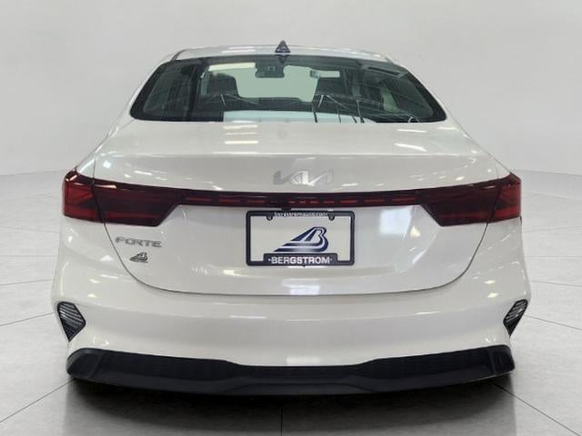 2024 Kia Forte LXS IVT **REMOTE KEYLESS ENTRY**BLIND SPOT COLLISION AVOIDANCE ASSIST**HEATED SIDE MIRRORS**