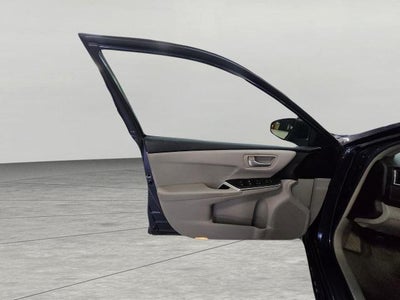 2016 Toyota Camry 4dr Sdn I4 Auto LE
