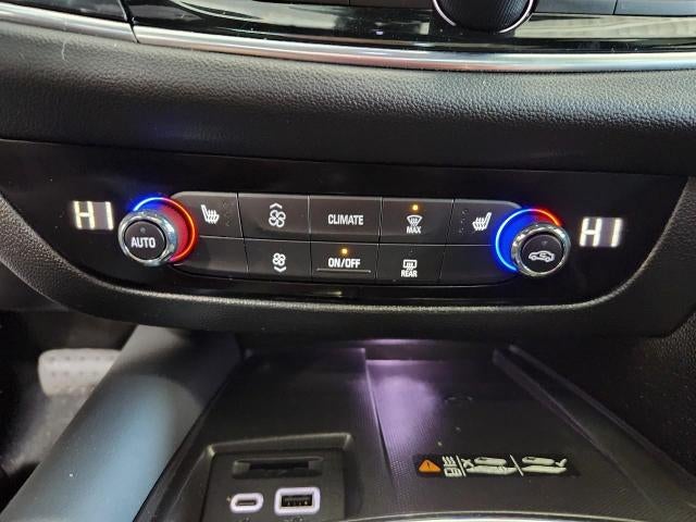 2023 Buick Enclave AWD 4DR ESSENCE **UNIVERSAL HOME REMOTE**HD SURROUND VISION**DUAL MOONROOF**