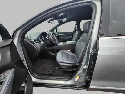2023 Buick Enclave AWD 4DR ESSENCE **GARAGE DOOR TRANSMITTER**HEATED FRONT SEATS**POWER SUNROOF**