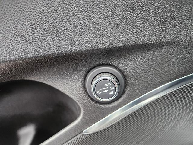 2023 Buick Enclave AWD 4DR ESSENCE **GARAGE DOOR TRANSMITTER**HEATED FRONT SEATS**POWER SUNROOF**